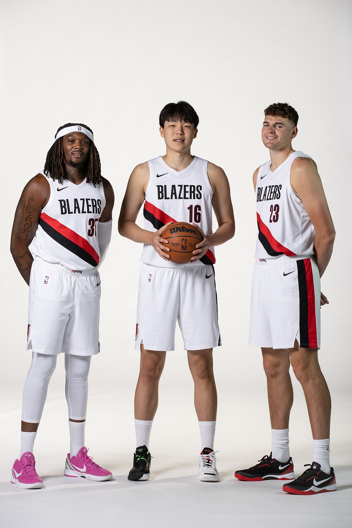 半岛体育官网-还不够？拓媒：今年选秀需补强中锋位置 施泰因巴赫是不错的选择